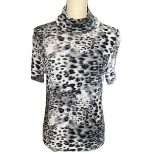 Joseph A. white leopard cheetah‎ animal print turtle neck t-Shirt women size SP